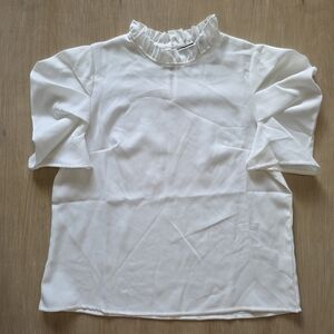 NWOT SHEIN Ruffle Mock-Neck Puff Sleeve Blouse – Medium